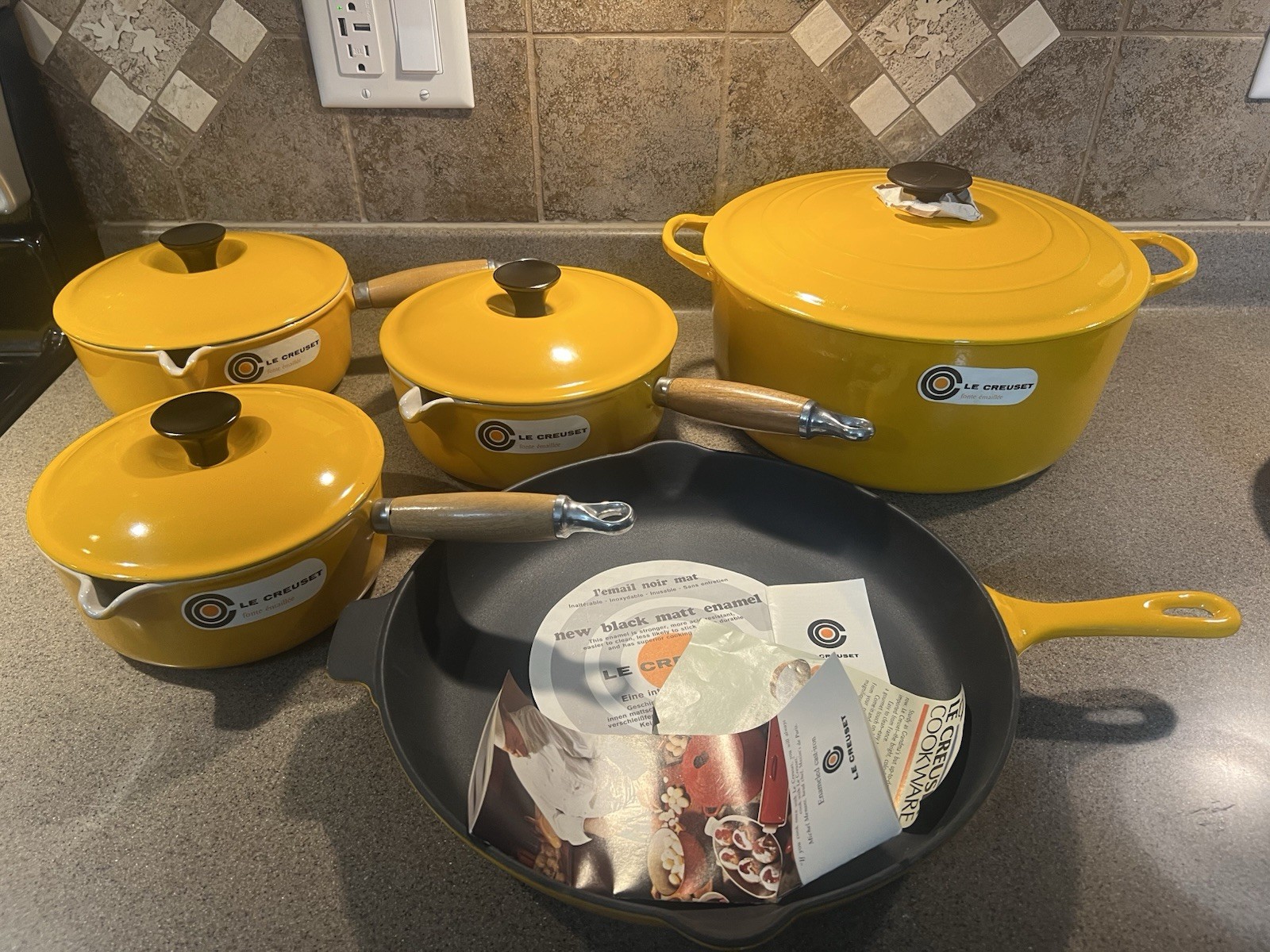 Le Creuset Vintage 1972 BRAND NEW  Yellow 9 Pc Set