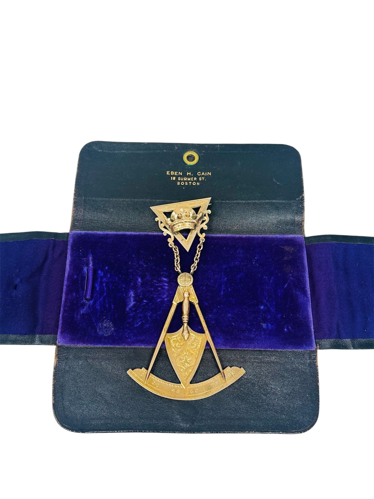 Antique Edwardian 1904 Masonic 14K Yellow Gold Freemason Master Medal/Pin Antique Edwardian 1904 Masonic 14K Yellow Gold Freemason Master Medal/Pin