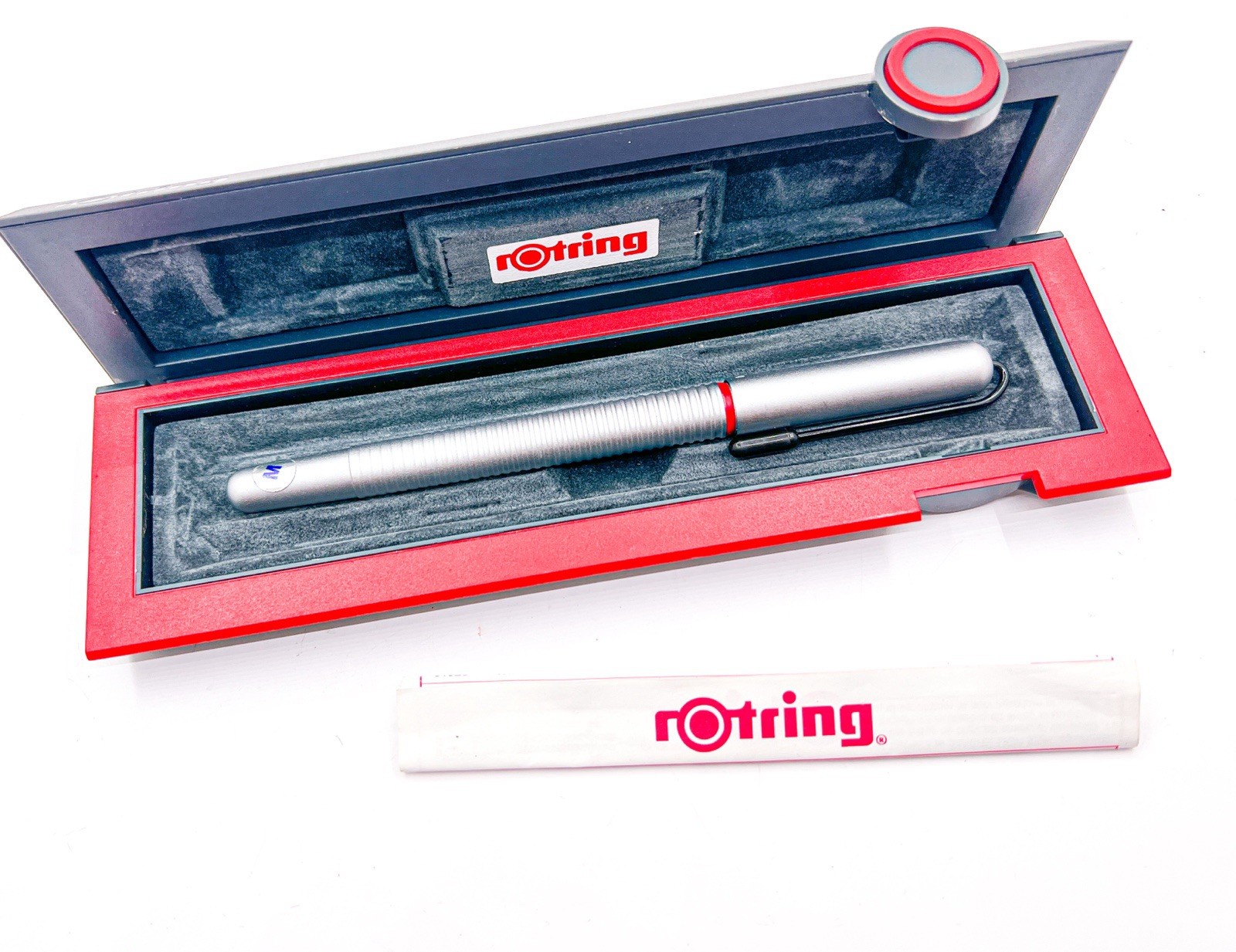NOS Vintage Rotring 900 matt silver Fountain Pen M Nib set With Holland Box NOS Vintage Rotring 900 matt silver Fountain Pen M Nib set With Holland Box