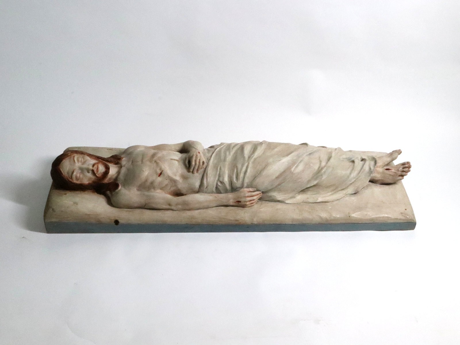 LARGE RECUMBENT CHRIST STATUE 18/19th C. (Ref 4566) LARGE RECUMBENT CHRIST STATUE 18/19th C. (Ref 4566)