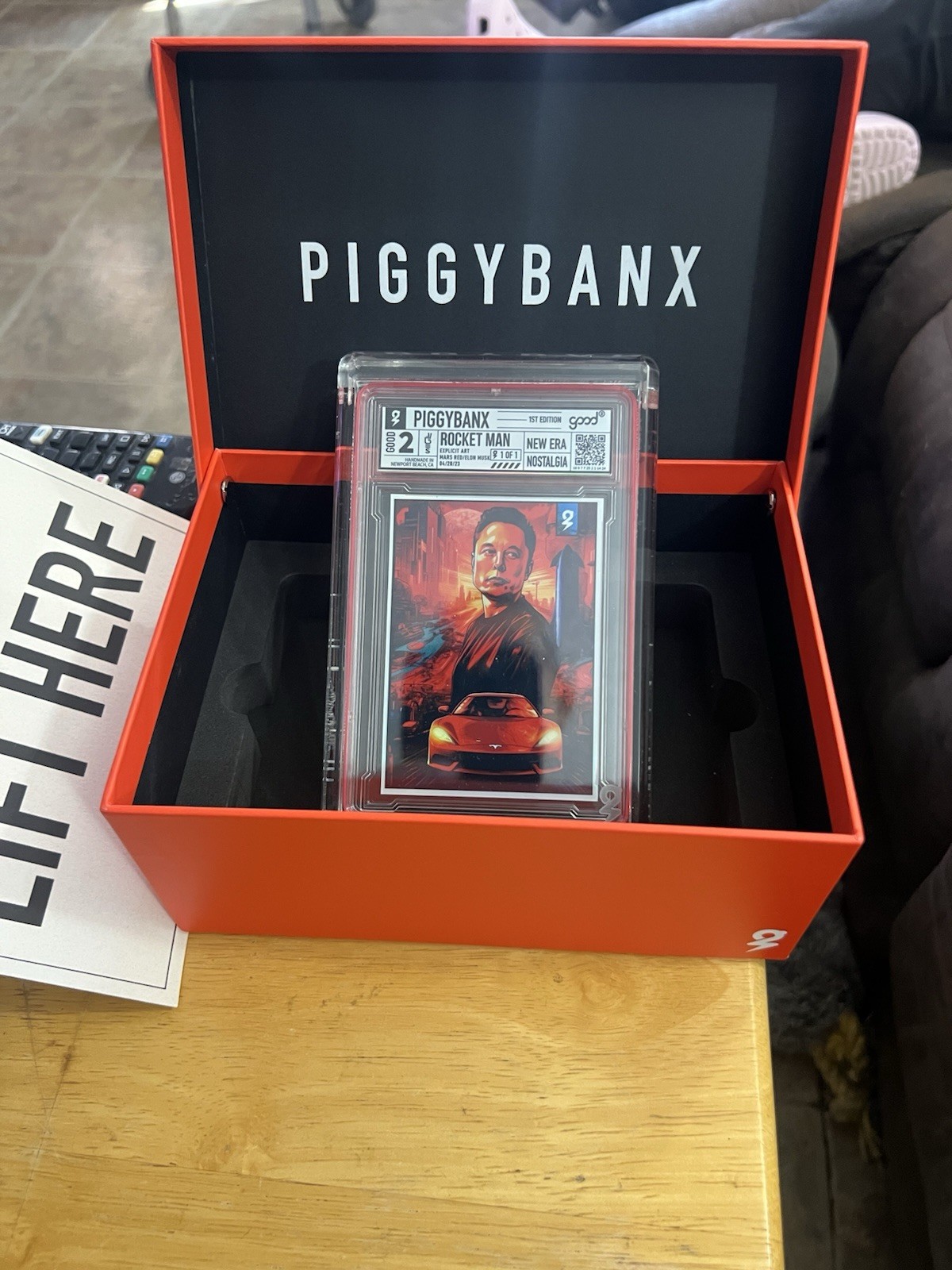 PIGGY BANX 1/1 PIGGYBANX 1ST EDITION ROCKET MAN ELON MUSK HOLO PIGGY BANX 1/1 PIGGYBANX 1ST EDITION ROCKET MAN ELON MUSK HOLO