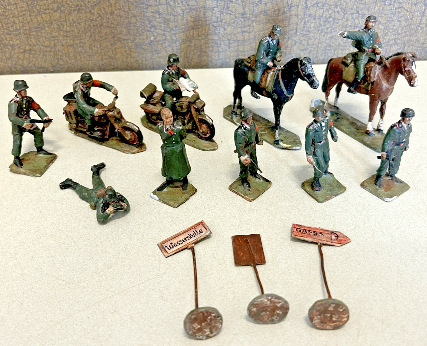 Original WW2 German Blitzkrieg Hammer Lead/Pewter Toy Soldiers Set RARE Original WW2 German Blitzkrieg Hammer Lead/Pewter Toy Soldiers Set RARE