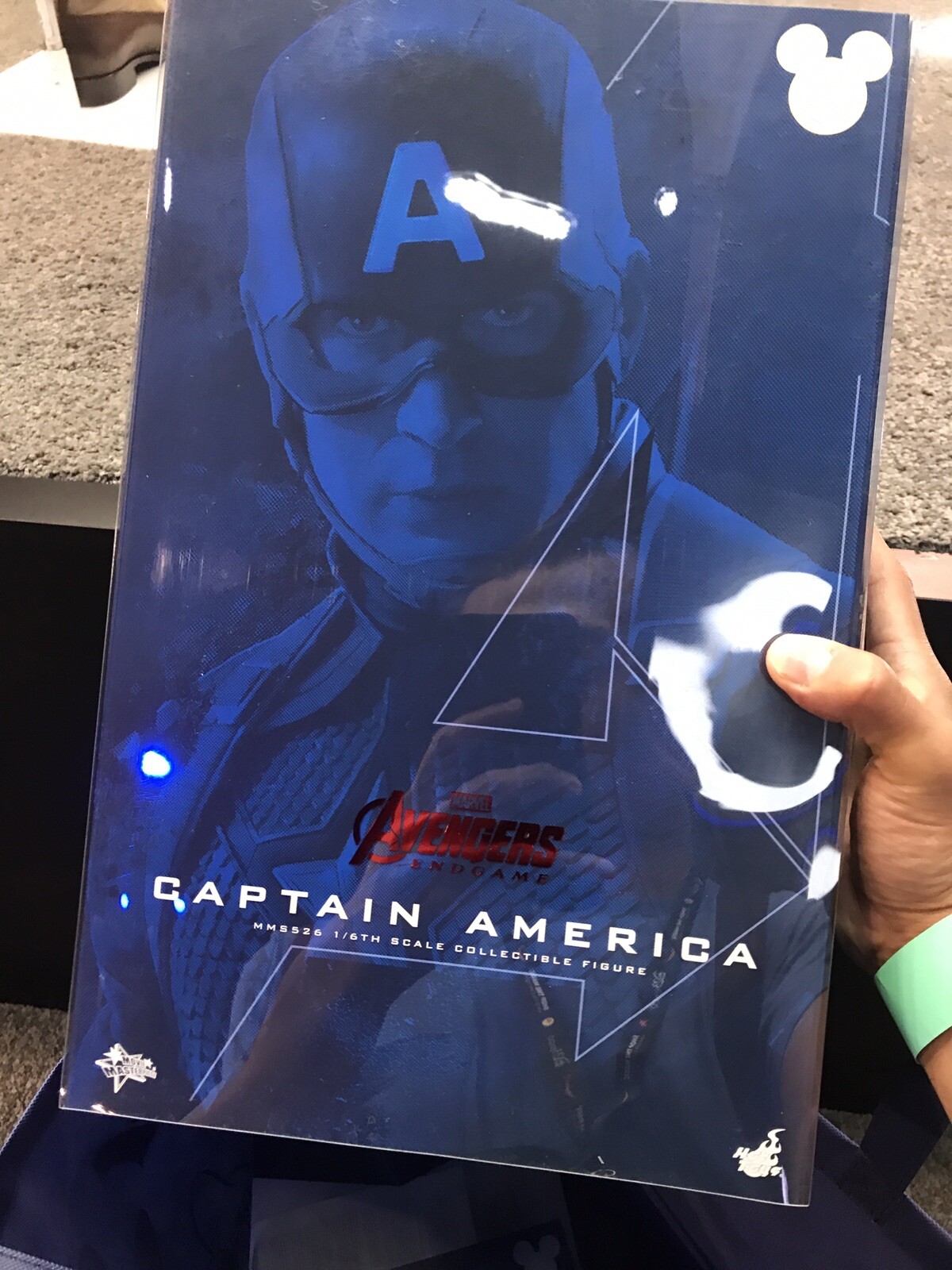Disney D23 Expo 2019 Worthy Captain America Hot Toys Movie Masterpiece VERY RARE Disney D23 Expo 2019 Worthy Captain America Hot Toys Movie Masterpiece VERY RARE