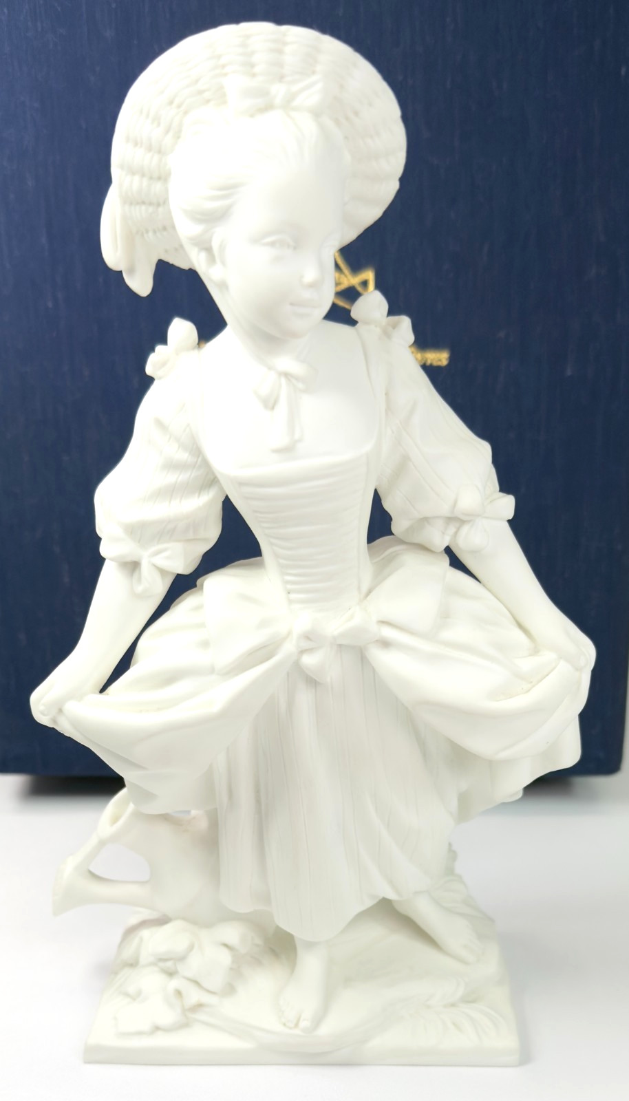 Sevres Soft Paste Biscuit Porcelain Figurine Danseuse 1998 NOS Mint in Box
