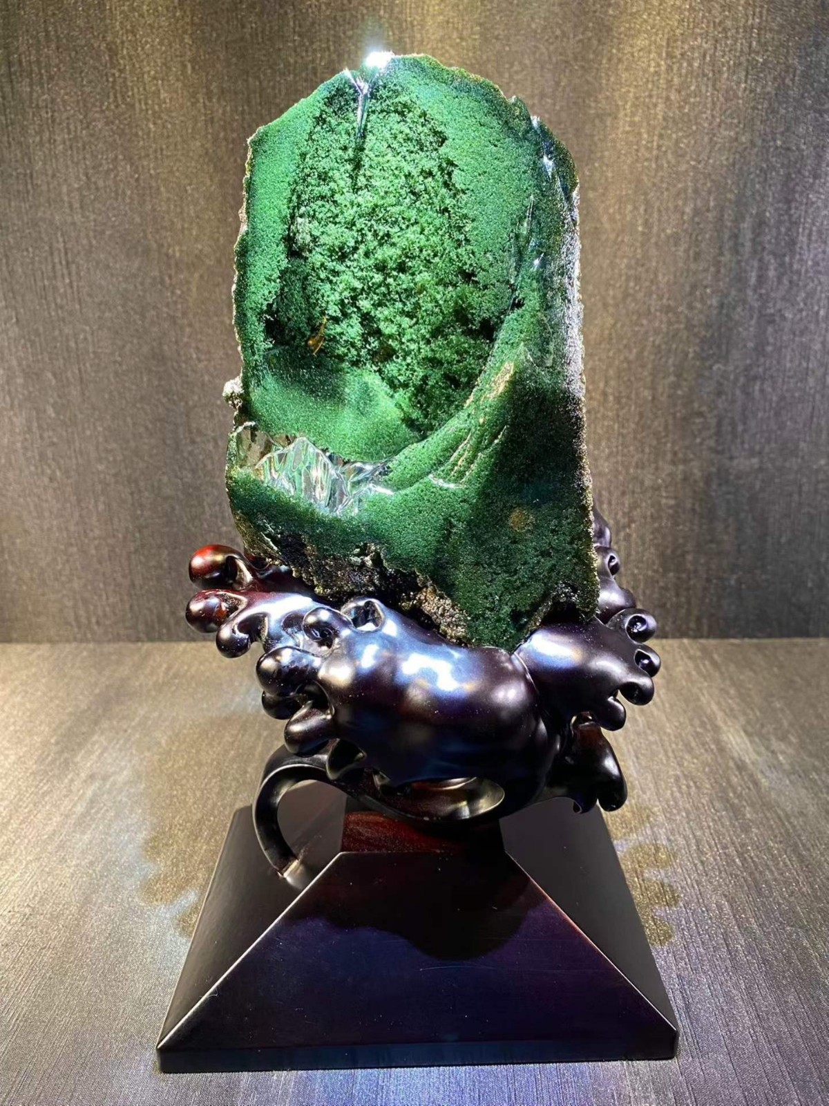 3.01LB Natural Green Phantom Crystal freeform Mineral Energy Reiki decor+stand