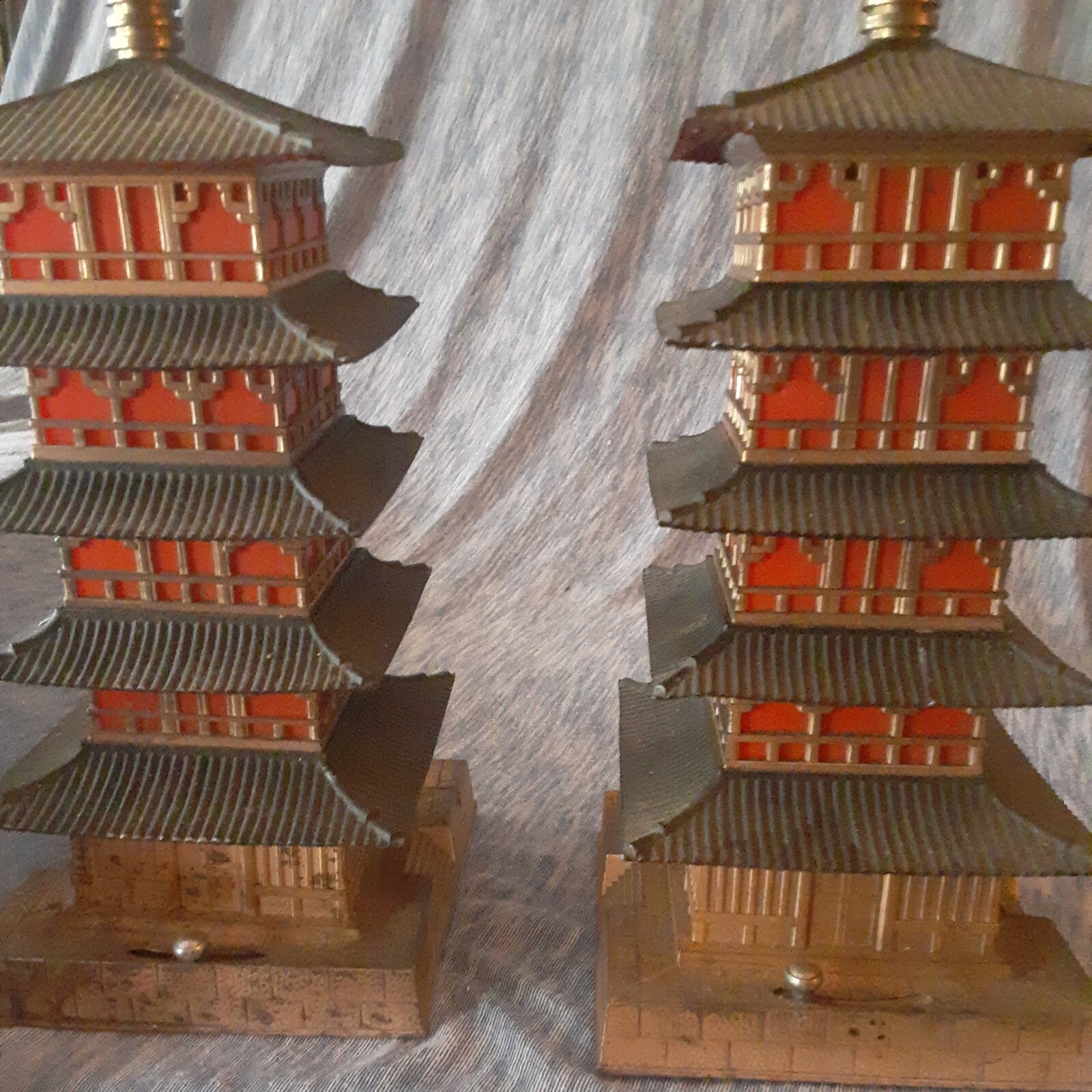 VINTAGE PR 5 TIER CHINESE PAGODA TABLE LAMPS/ MUSIC BOX /INTERNAL LIGHTS 14