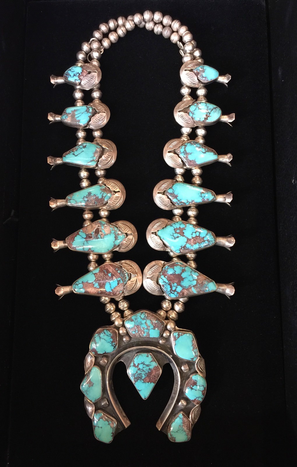 1970'S RARE NAVAJO PAWN BISBEE AQUA TURQUOISE SQUASH BLOSSOM NECKLACE 1970'S RARE NAVAJO PAWN BISBEE AQUA TURQUOISE SQUASH BLOSSOM NECKLACE