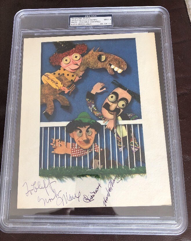 MARX BROTHERS GROUCHO HARPO 2X CHICO SIGNED 4C A DAY AT THE RACES PROMO AUTO PSA MARX BROTHERS GROUCHO HARPO 2X CHICO SIGNED 4C A DAY AT THE RACES PROMO AUTO PSA