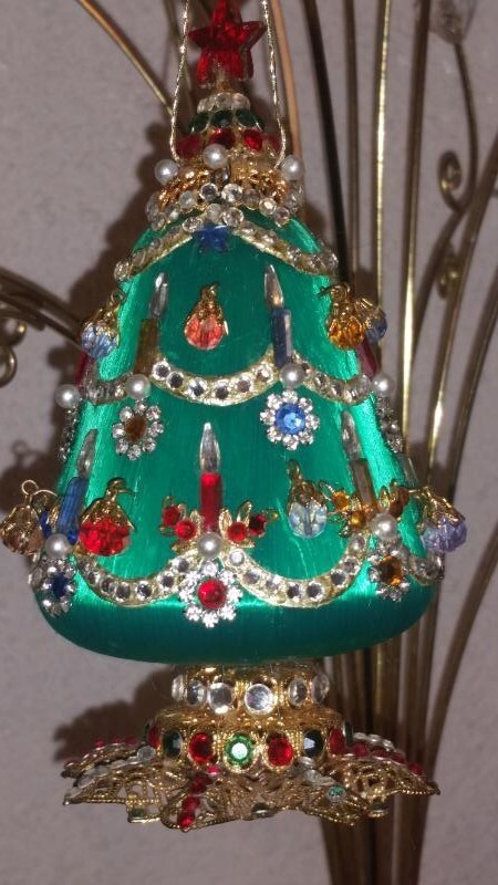 Gorgeous Vtg June Zimonick Beaded Tree Ornament Swarovski Tannenbaum Class 1979
