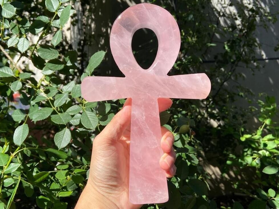 Natural Elixir Rose quartz Anka crystal healing Madagascar Natural Elixir Rose quartz Anka crystal healing Madagascar