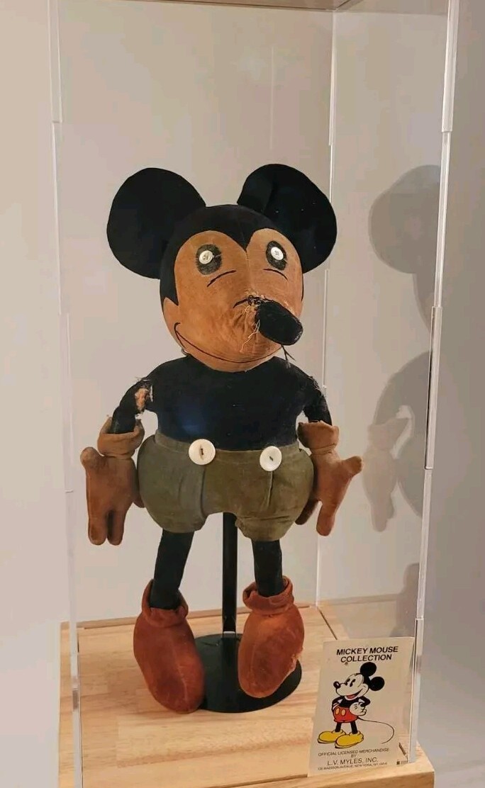 1930s SCARCE EARLY MICKEY MOUSE GEORGE BORGFELDT DOLL