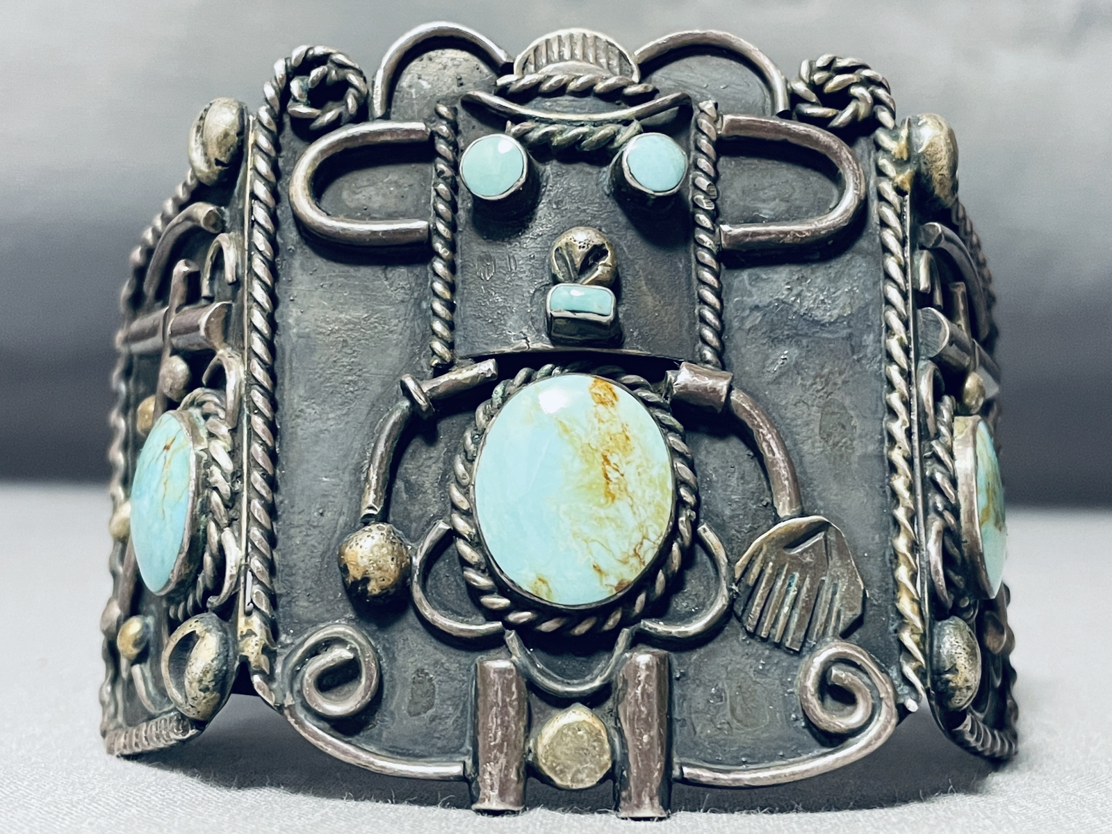 IMPORTANT BEST VINTAGE NAVAJO KACHIAN TURQUOISE STERLING SILVER BRACELET IMPORTANT BEST VINTAGE NAVAJO KACHIAN TURQUOISE STERLING SILVER BRACELET