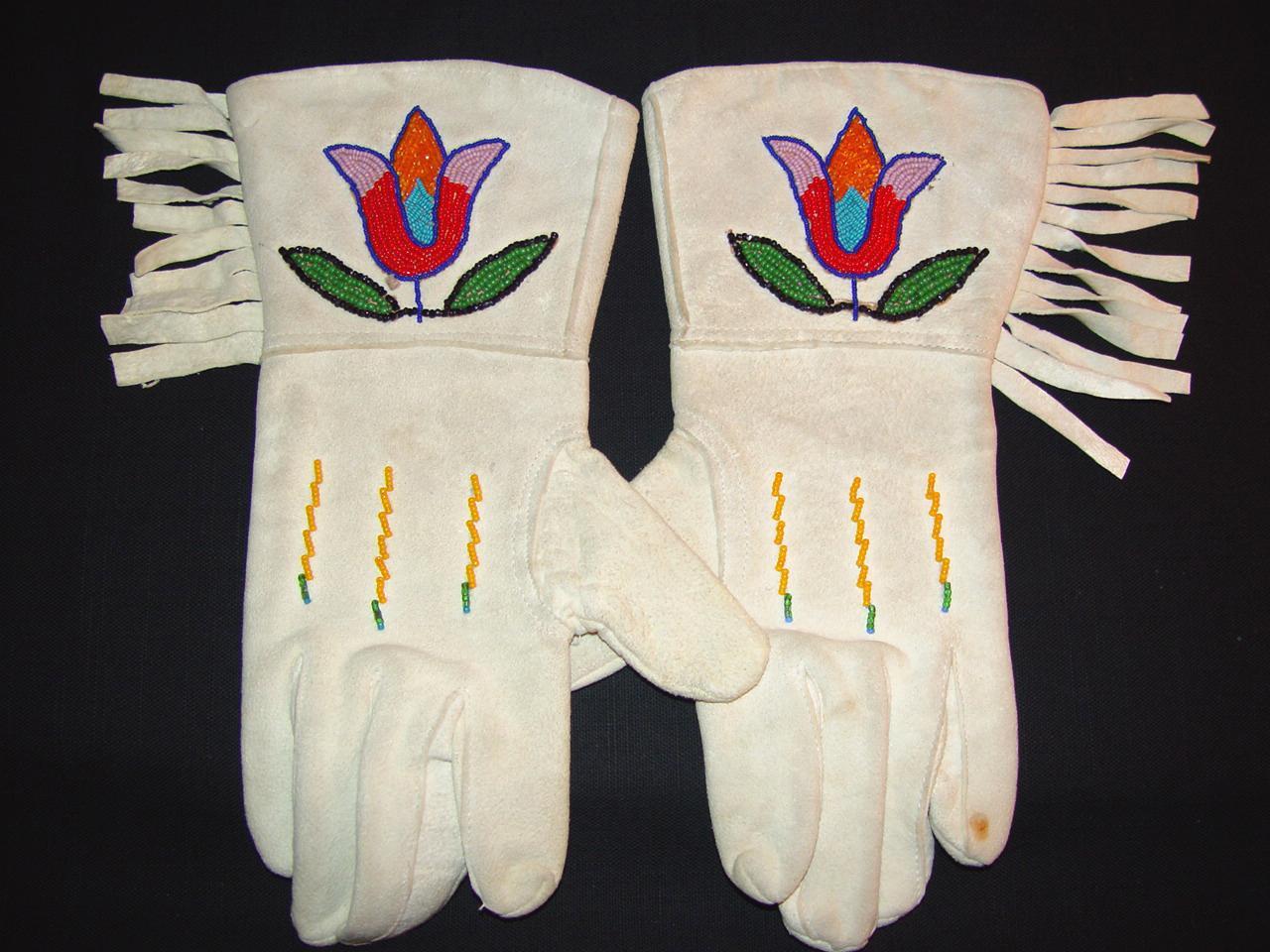 Native American  Nez Perce Wedding Gloves 1920's from Bob Olson Collection