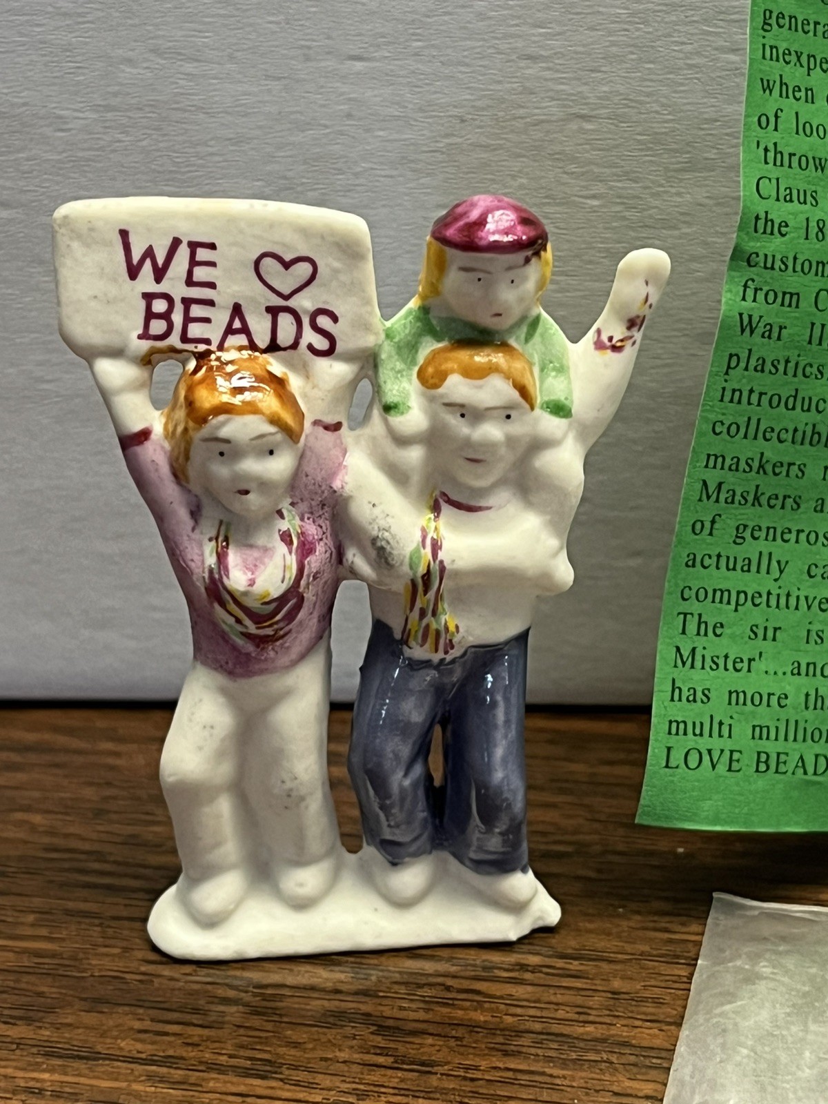 2005 Haydel's king cake doll WE LOVE BEADS Family Mardi Gras New Orleans piece