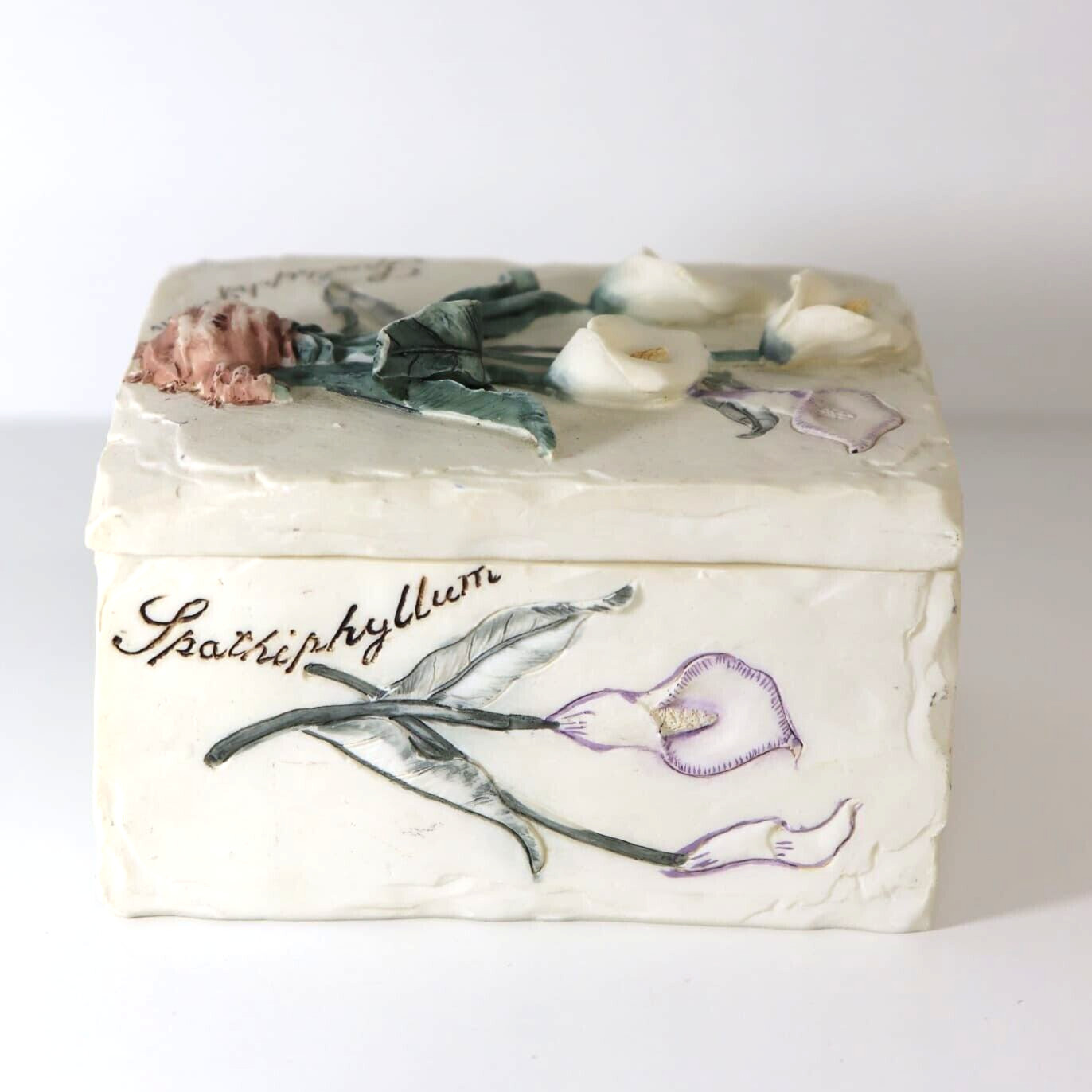 Ceramic Jewelry Box With Lid Vintage Gift Box Super Beautiful Peace Lily Flower Ceramic Jewelry Box With Lid Vintage Gift Box Super Beautiful Peace Lily Flower