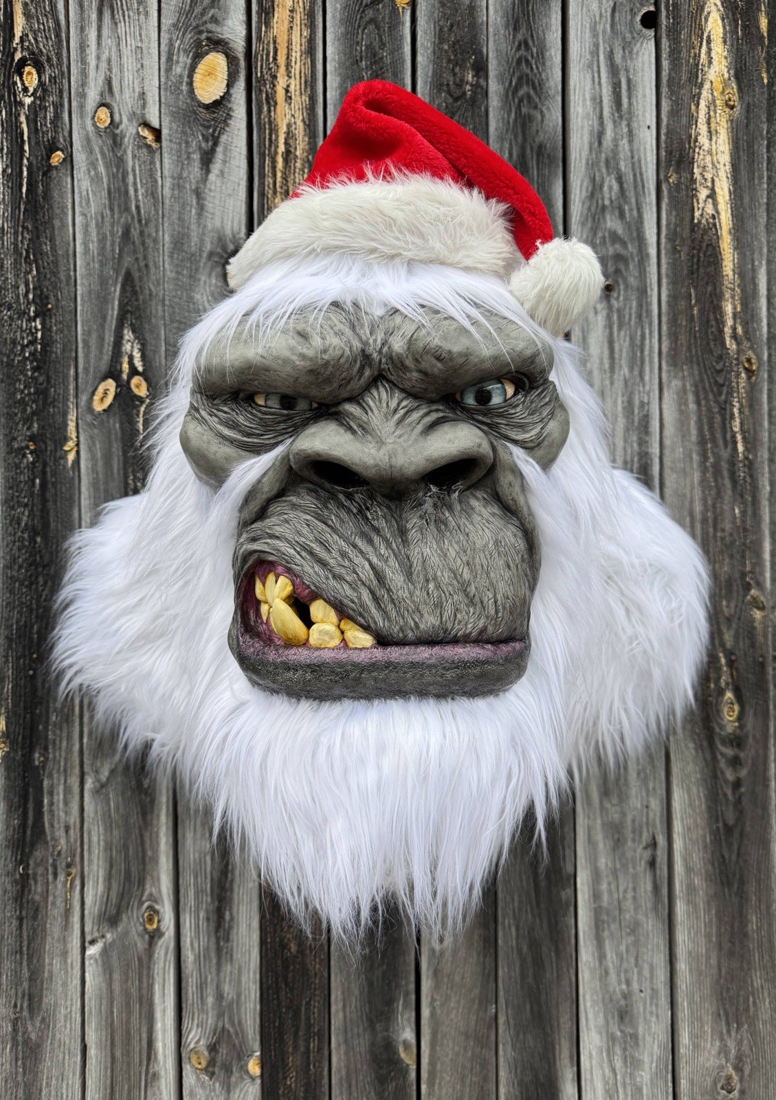 FHJEFF2 - Museum quality life-sized Bigfoot replica Yeti Sasquatch FHJEFF2 - Museum quality life-sized Bigfoot replica Yeti Sasquatch