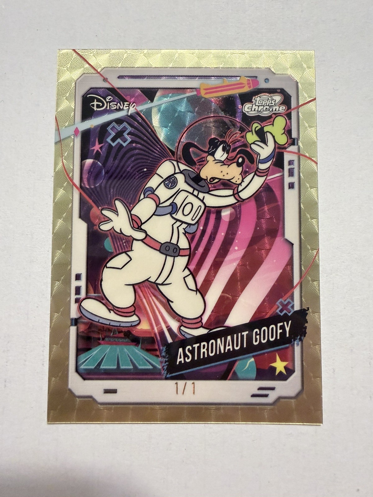 RARE 2025 Topps Disneyland 70th Astronaut Goofy Cosmic Chrome SUPERFRACTOR 1/1 RARE 2025 Topps Disneyland 70th Astronaut Goofy Cosmic Chrome SUPERFRACTOR 1/1