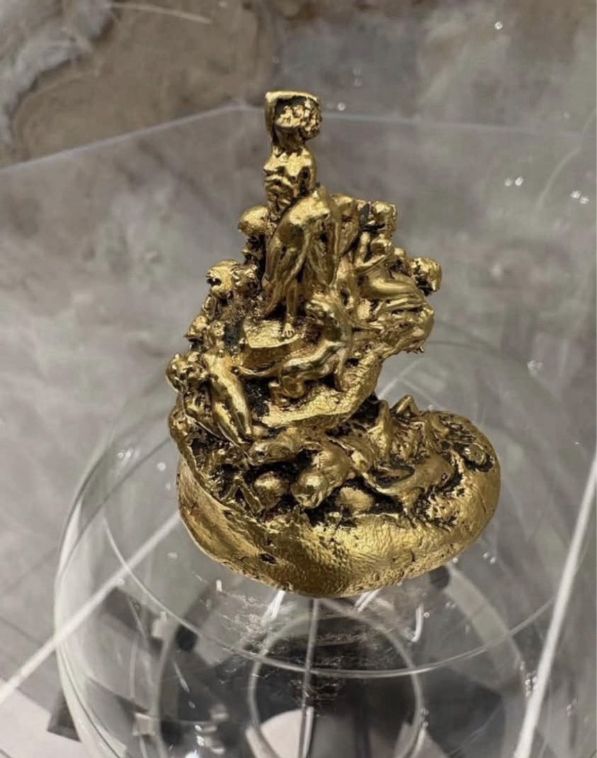 Vintage 18k Gold miniature Sculpture 96 .5 gram Rare