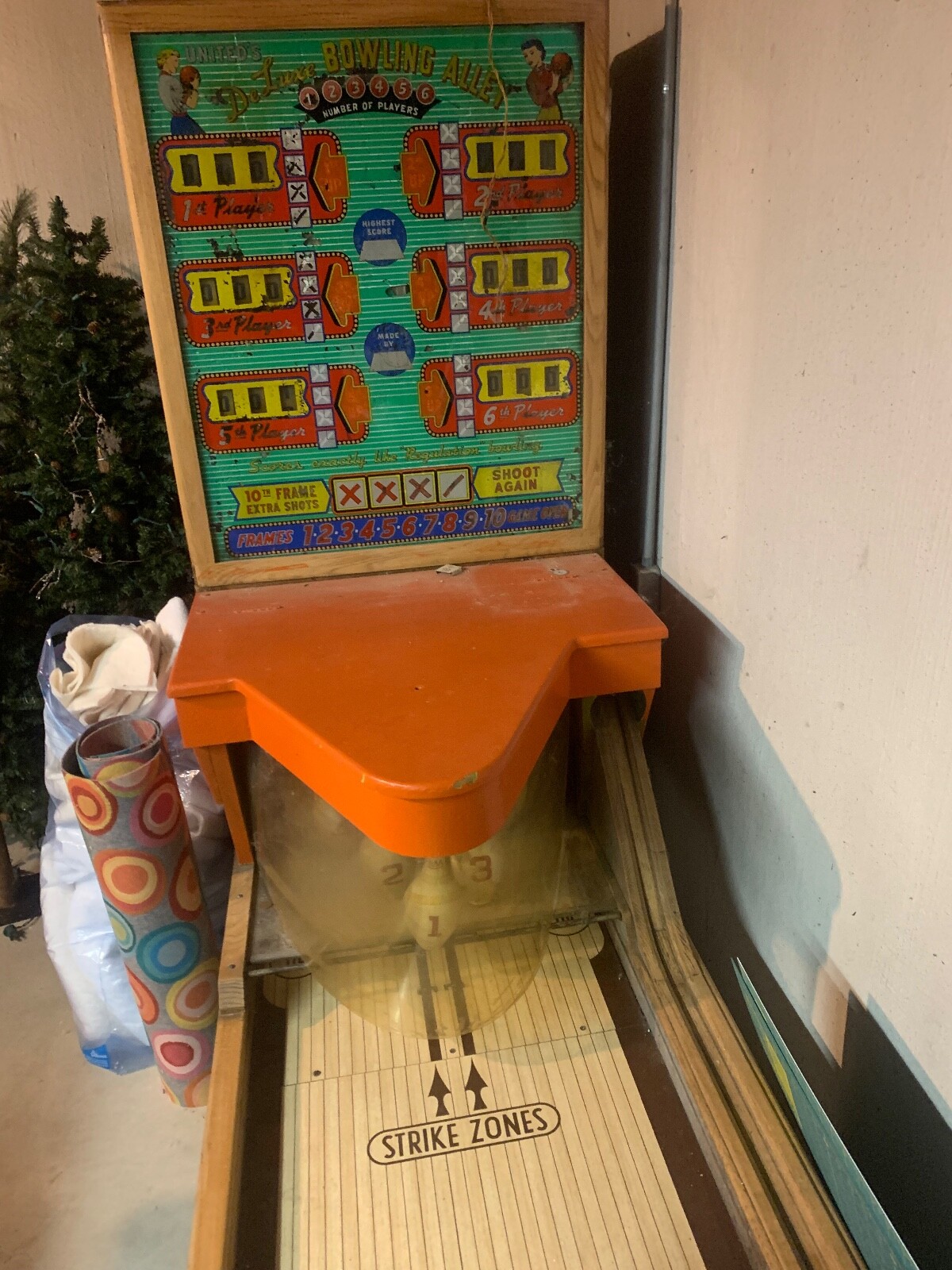 VINTAGE UNITED “DUPLEX” 16’ BIG BOWLER COIN OP no gutters, some electric problem VINTAGE UNITED “DUPLEX” 16’ BIG BOWLER COIN OP no gutters, some electric problem
