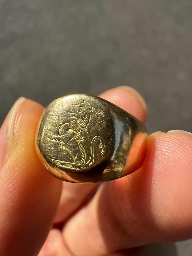 European 18K Gold Signet Ring Private Custom Engraved Vintage Antique Rare