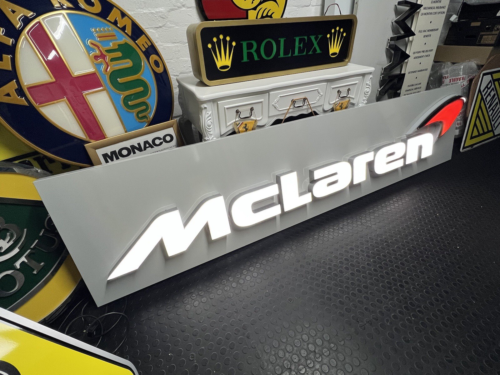VERY RARE 2000’s MCLAREN CAR DEALERSHIP SHOWROOM GARAGE ILLUMINATED SIGN