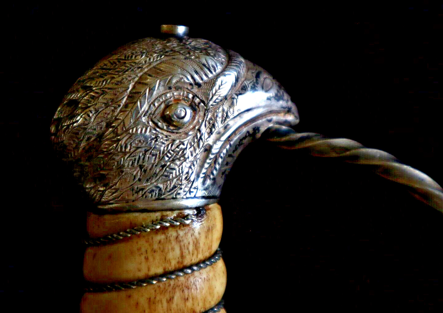 AMERICAN REVOLUTIONARY WAR EAGLE HEAD SILVER HILT BY WALRAVEN SWORD PUBLISHED AMERICAN REVOLUTIONARY WAR EAGLE HEAD SILVER HILT BY WALRAVEN SWORD PUBLISHED