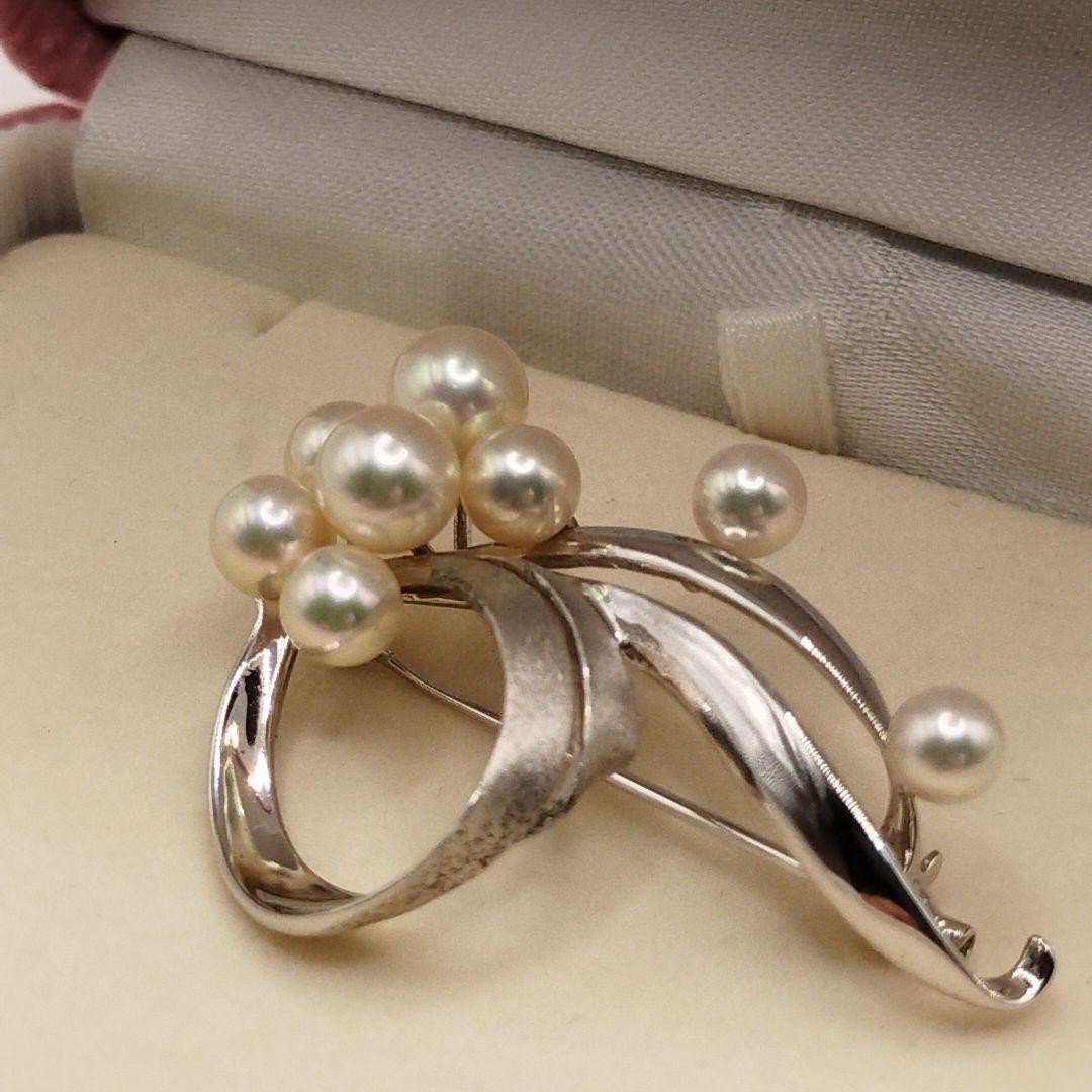 Tasaki Pearl Brooch Leaf 8 Akoya Silver 925 T Engraved Used Rare Tasaki Pearl Brooch Leaf 8 Akoya Silver 925 T Engraved Used Rare