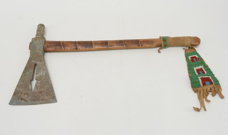 Northern Plains Pipe axe