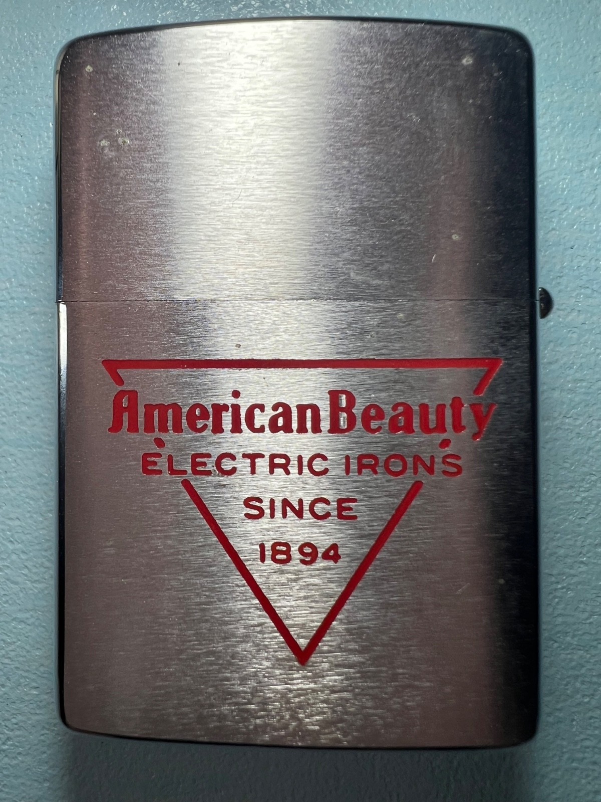 MINT 25 Zippo Lighters in case 1950-57 Detroit American Beauty Electric Irons 