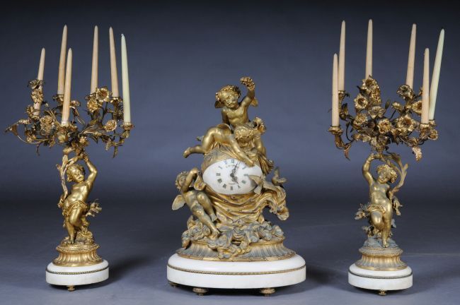 French Bronze Clock With Candelabrum By E.De. Labroue, Paris Circa 1890 R-60 French Bronze Clock With Candelabrum By E.De. Labroue, Paris Circa 1890 R-60