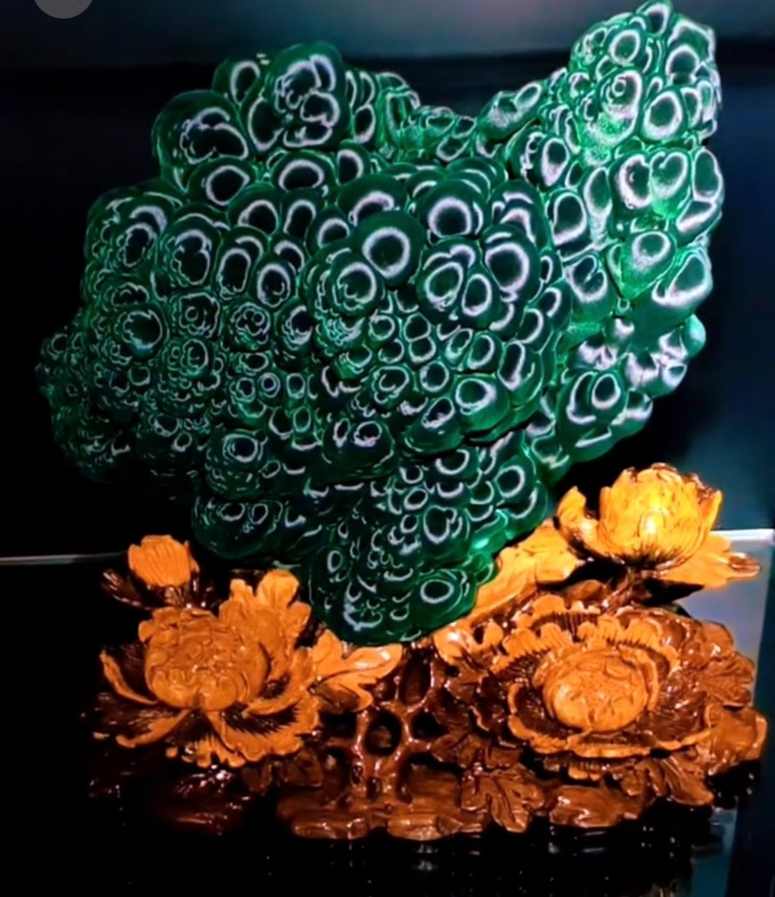 46.29lb Large Natural Cat Eye Green Malachite Silk Surface Mineral Specimen 46.29lb Large Natural Cat Eye Green Malachite Silk Surface Mineral Specimen