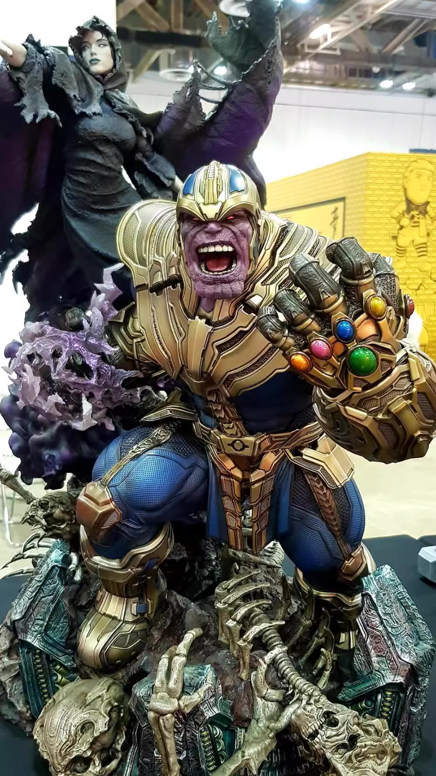 XM Studios 1/4 Thanos With Death Goddess Limited Figure 1/4 Resin Statue InStock
