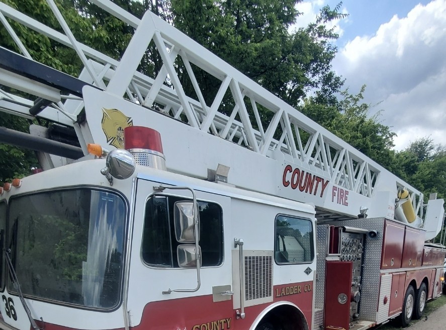 FIRETRUCK 1984 SPARTAN GRUMMAN A.C. 95' AERIAL TRUCK FIRE TRUCK FIRETRUCK 1984 SPARTAN GRUMMAN A.C. 95' AERIAL TRUCK FIRE TRUCK