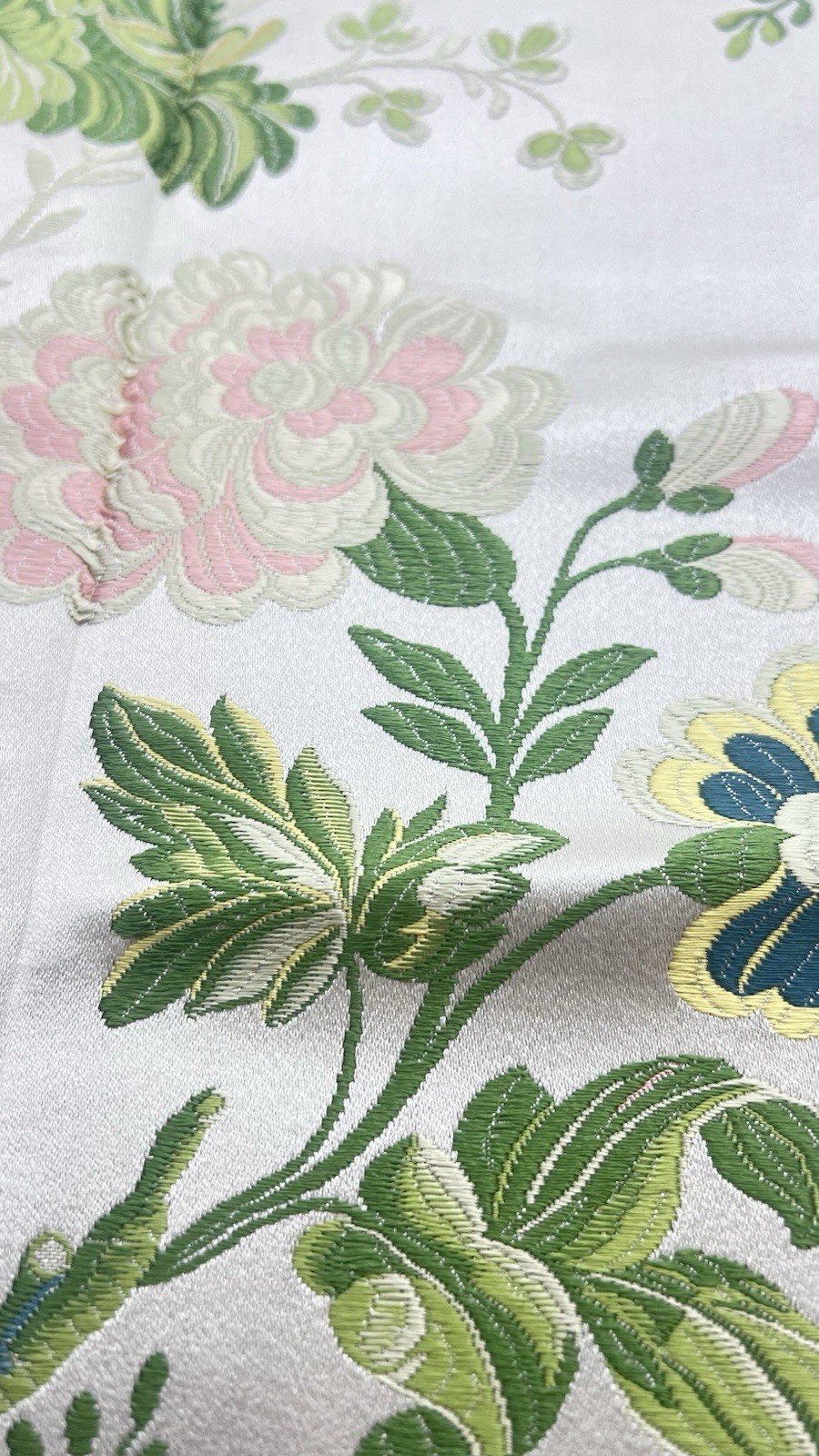 1- Scalamandre fabric-LAMPAS De BOULOGNE -V 23”x H 27”-Color Multi On Polar Whit 1- Scalamandre fabric-LAMPAS De BOULOGNE -V 23”x H 27”-Color Multi On Polar Whit