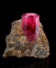 HUGE GEM Red Beryl Crystal 10+ Cts Prism on Matrix  Specimen - Ruby Violet UTAH picture