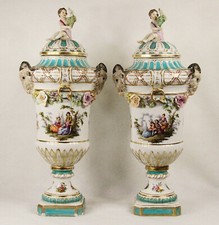 ANTIQUE K.P.M BERLIN GERMAN NEOCLASSICAL PORCELAIN PAIR OF VASES URNS c.1890  picture