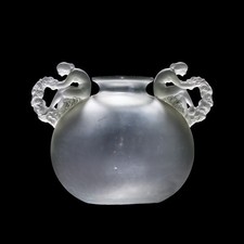 René Lalique 1926 Bouchardon Handle Vase in Opalescent Glass picture