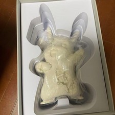 Pokemon Limited Number 500/2Xx Pikachu Daniel Arsham White JPN Limited Edition R picture