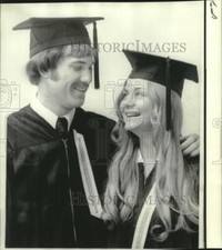 1975 Press Photo William & Mary Eads graduated with honors at Louisiana State picture