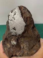 Gibeon-Type Iron Meteorite — 16.2 kg — Museum-Grade, Found in Bali, Indonesia A picture