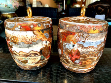 RARE ANTIQUE EARLY 18-19th C A PAIR OF 2 JAPANESE SATSUMA HAND PAINTED JARS URNS picture