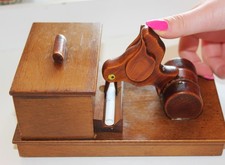 Vintage Wooden Mechanical Cigarette Dispenser Pecking Bird Desk Novelty 1950s picture
