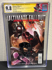 🕸 ULTIMATE FALLOUT #4 CGC 9.8 VARIANT 1ST 1st APP MILES MORALES 3x SIGNED 🕸 picture