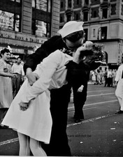 New York City Times Square Kiss 8