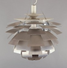 Poul Henningsen for Louis Poulsen. 