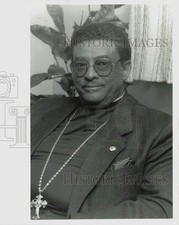 1991 Press Photo Rev. Dr. Norman H. Hicklin of Shiloh AME Zion Church. picture
