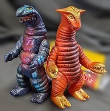 Sadra Detton Returns Ultraman Appearance Monster Bulmaak Redux Set Of 2 picture