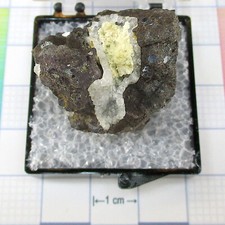 17724 TN Analcime Unidentified White Species Beech Creek Quarry Mount Vernon Gra picture
