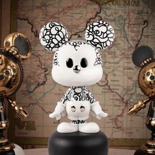 Lladro - Mickey Mouse - Doodle Mickey Sculpture - Limited Edition Of 300 picture