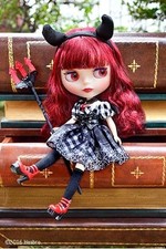 Blythe Neo Devi De La Cruel CWC Limited Unopened Doll Collectible Rare picture
